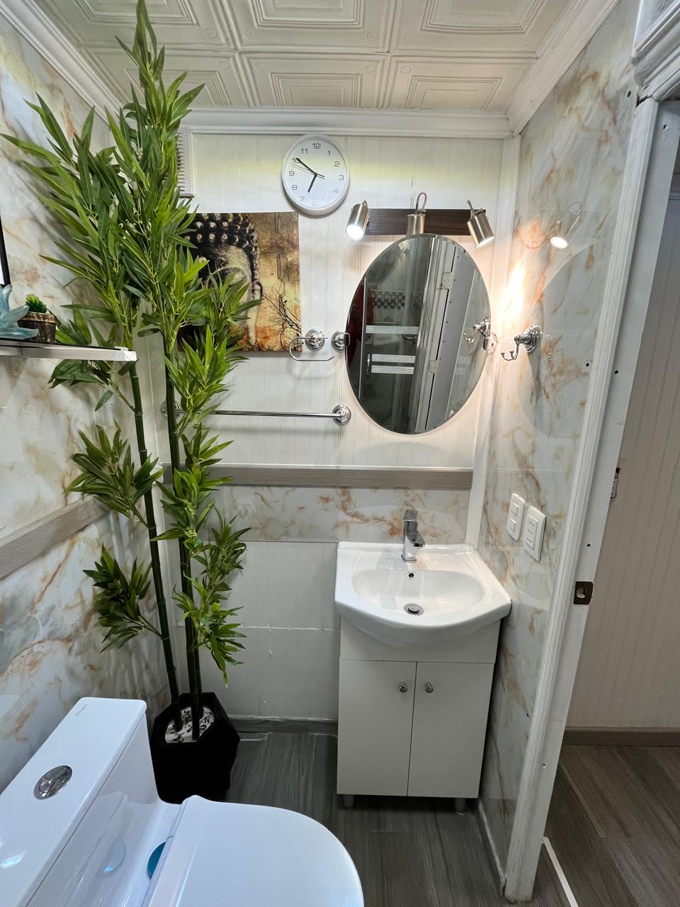 Construcción baño con cuarto de baño foto